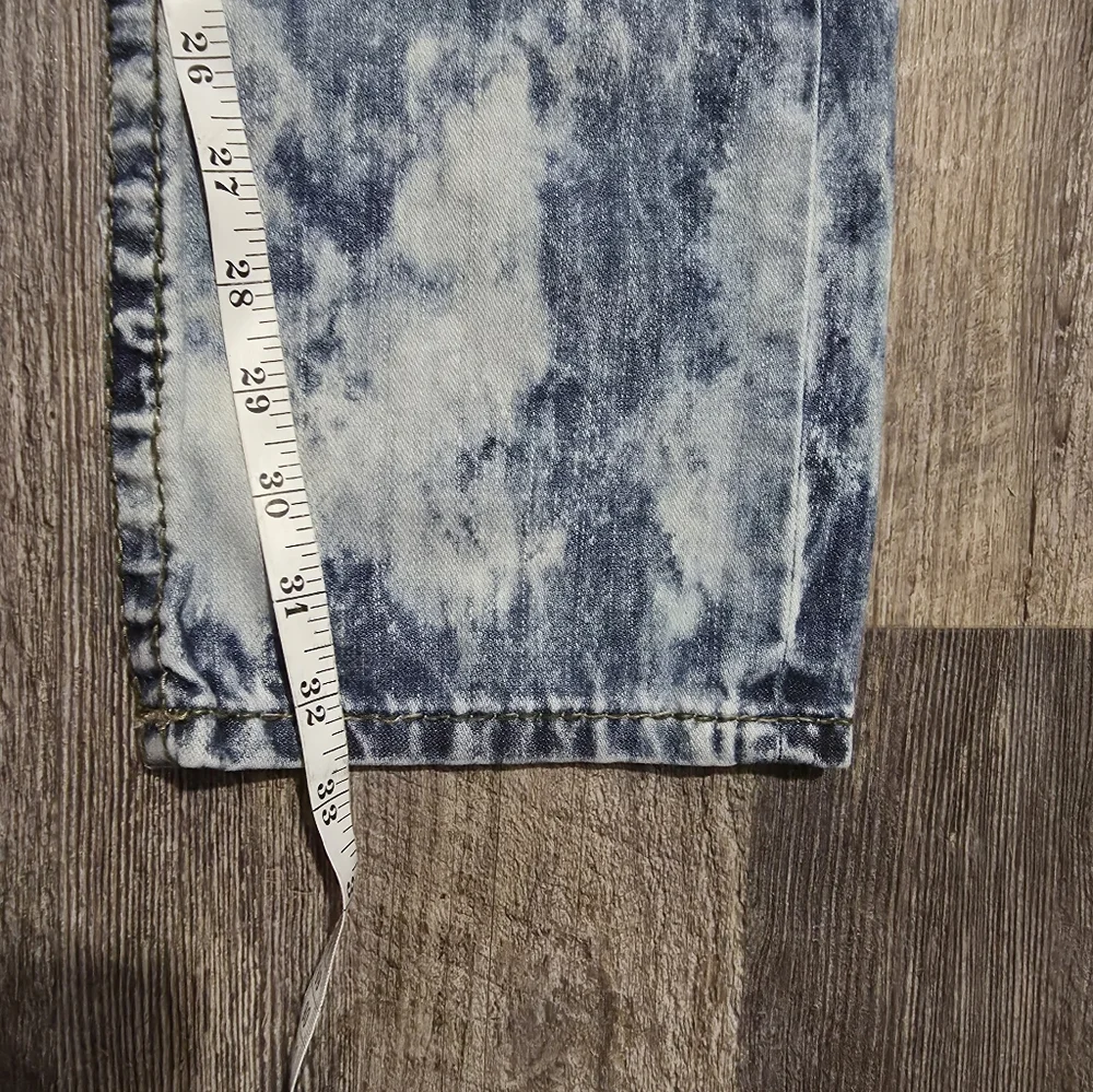 True Religion Men's 28x32 Straight Leg Acid Wash Jeans